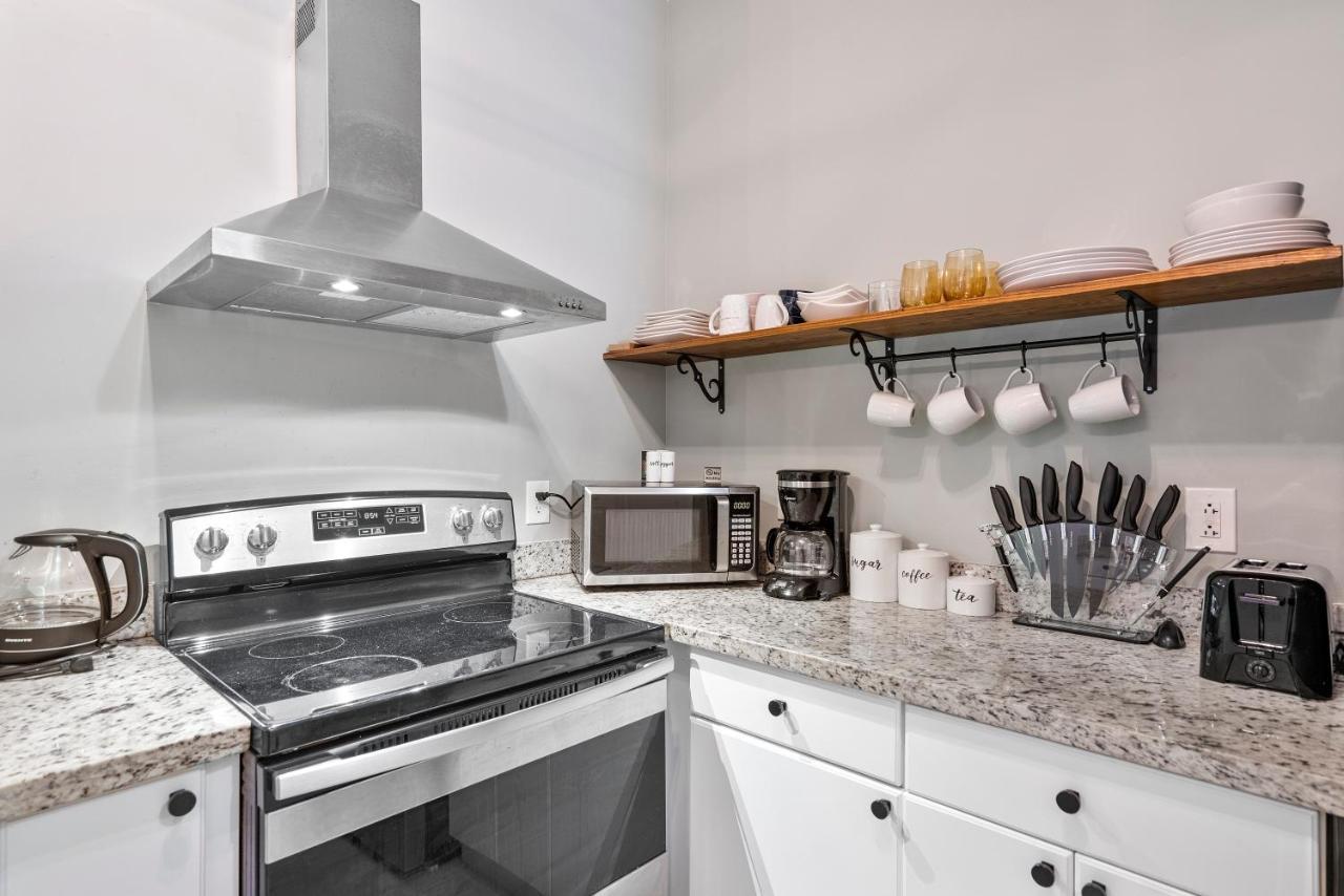 Airport Getaway Apartment Miami Exterior photo